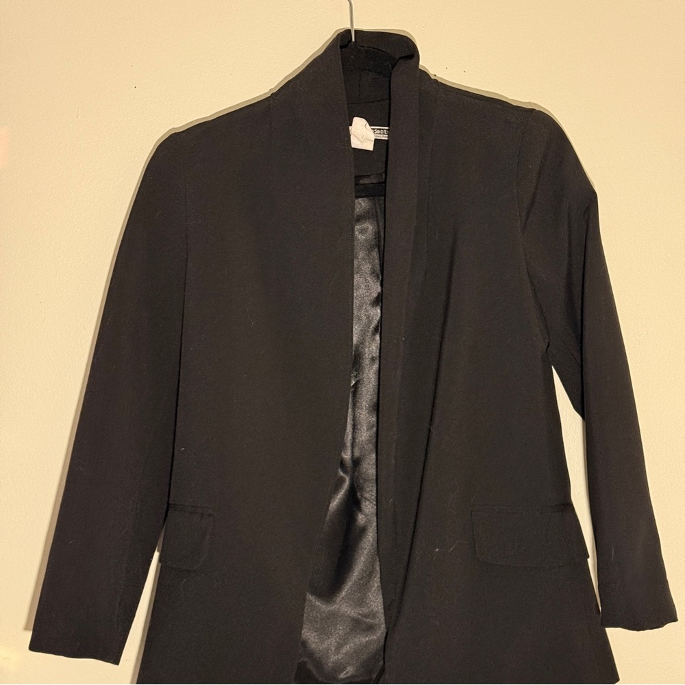 Elegant Black Women's Blazer